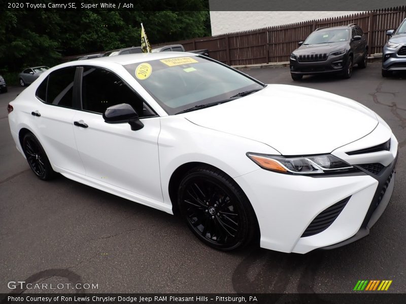 Super White / Ash 2020 Toyota Camry SE