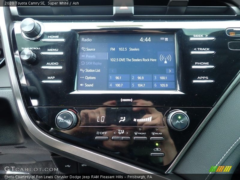 Super White / Ash 2020 Toyota Camry SE