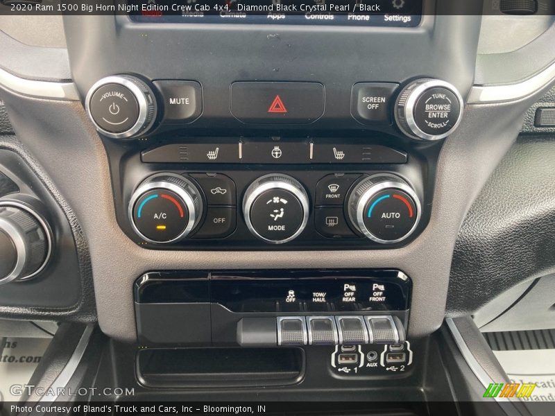 Diamond Black Crystal Pearl / Black 2020 Ram 1500 Big Horn Night Edition Crew Cab 4x4