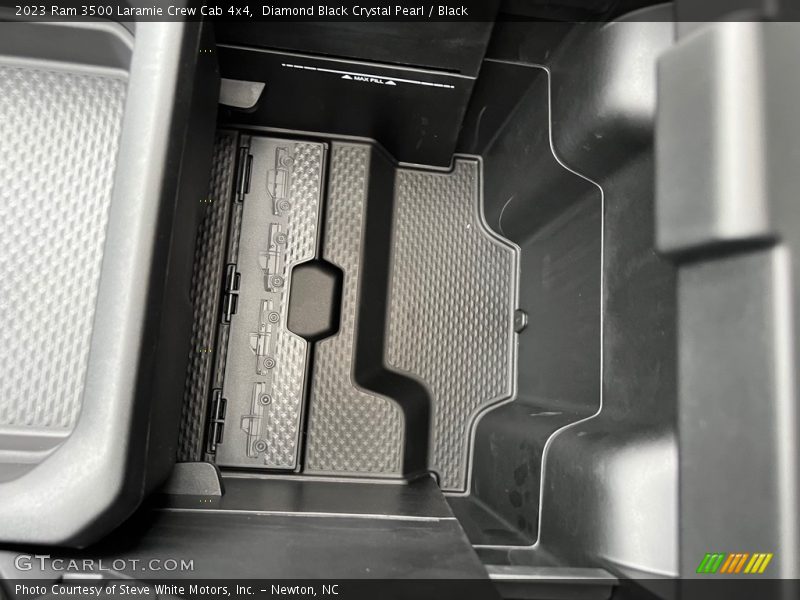 Diamond Black Crystal Pearl / Black 2023 Ram 3500 Laramie Crew Cab 4x4