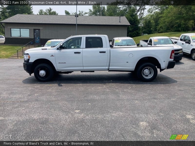 Bright White / Black 2022 Ram 3500 Tradesman Crew Cab 4x4