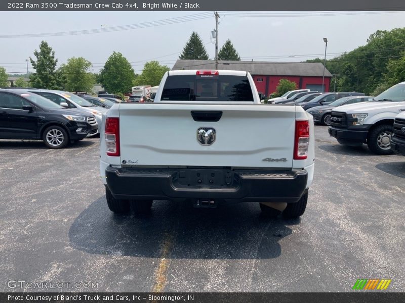 Bright White / Black 2022 Ram 3500 Tradesman Crew Cab 4x4