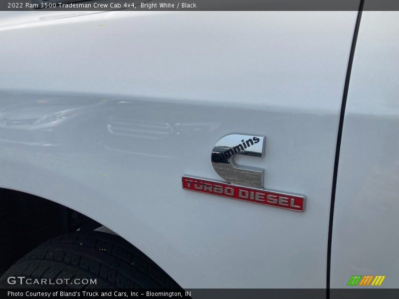 Bright White / Black 2022 Ram 3500 Tradesman Crew Cab 4x4