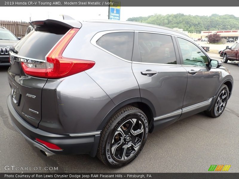 Modern Steel Metallic / Ivory 2019 Honda CR-V Touring AWD