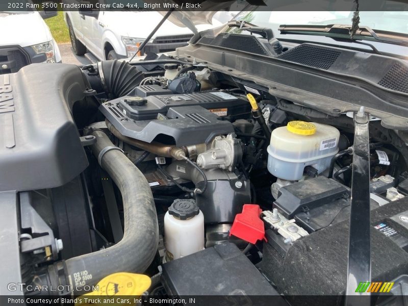 Bright White / Black 2022 Ram 3500 Tradesman Crew Cab 4x4