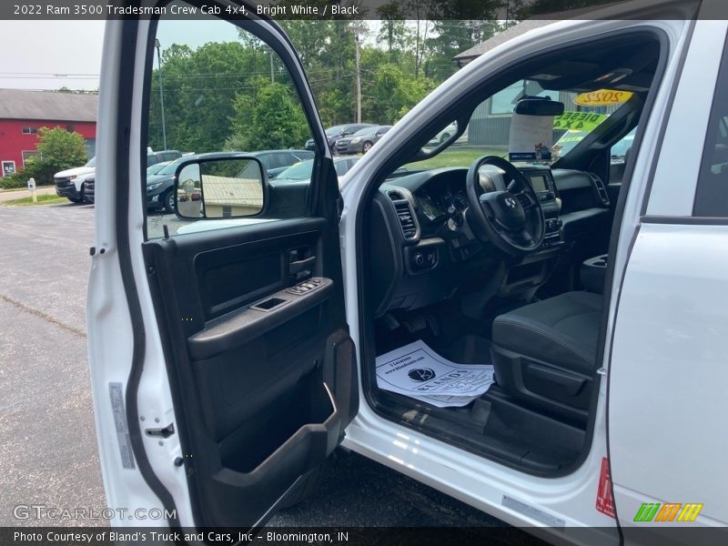 Bright White / Black 2022 Ram 3500 Tradesman Crew Cab 4x4