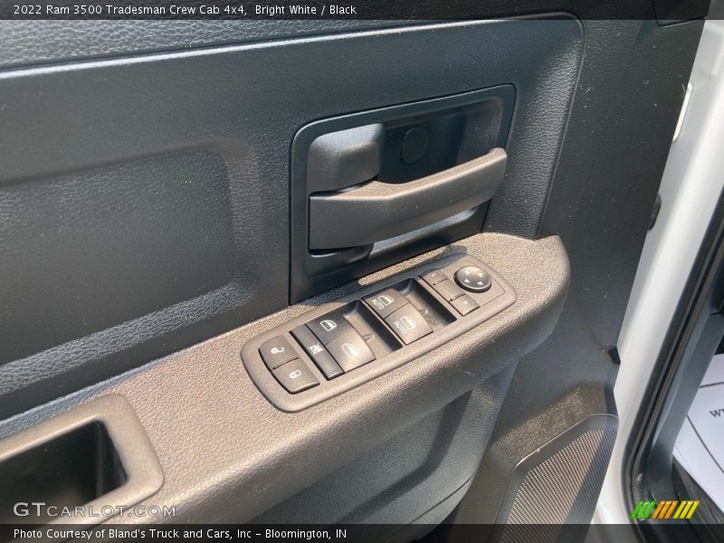 Bright White / Black 2022 Ram 3500 Tradesman Crew Cab 4x4