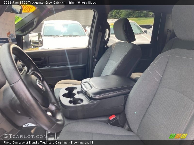 Bright White / Black 2022 Ram 3500 Tradesman Crew Cab 4x4