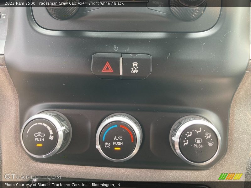 Bright White / Black 2022 Ram 3500 Tradesman Crew Cab 4x4