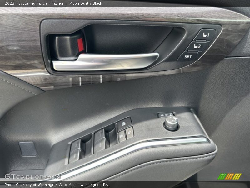 Door Panel of 2023 Highlander Platinum