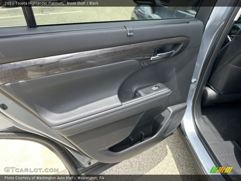 Moon Dust / Black 2023 Toyota Highlander Platinum
