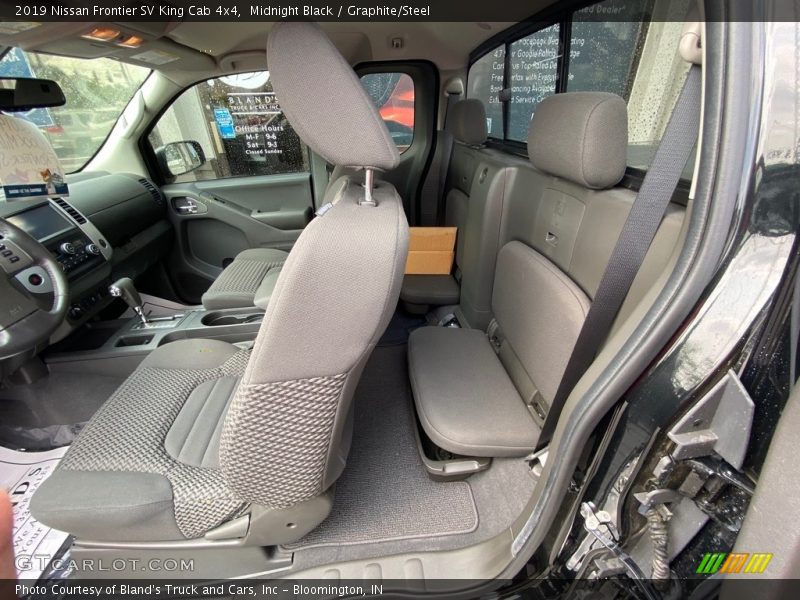 Front Seat of 2019 Frontier SV King Cab 4x4