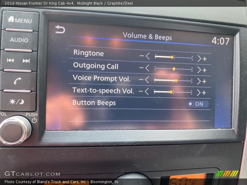 Midnight Black / Graphite/Steel 2019 Nissan Frontier SV King Cab 4x4