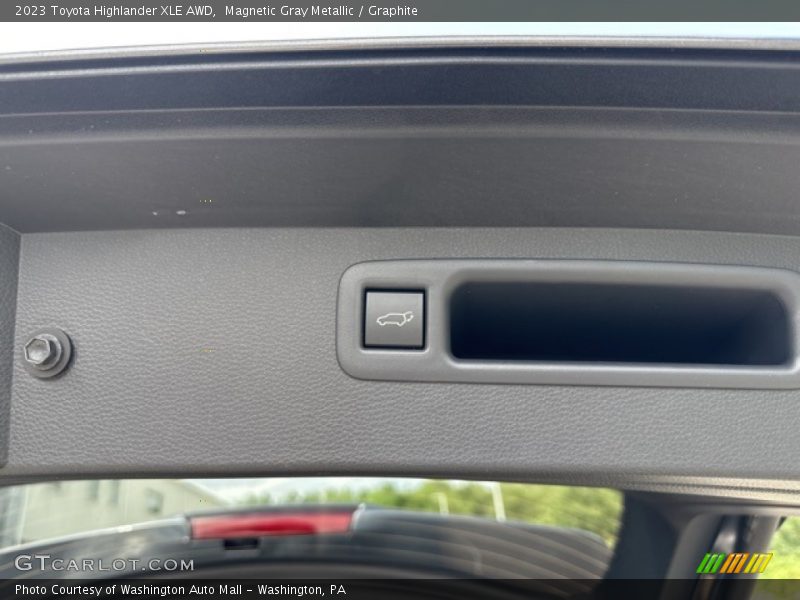 Magnetic Gray Metallic / Graphite 2023 Toyota Highlander XLE AWD