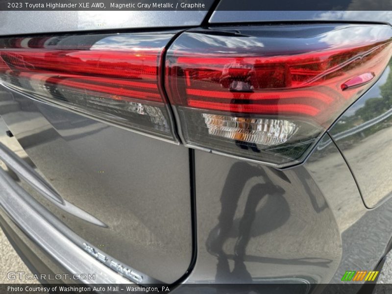 Magnetic Gray Metallic / Graphite 2023 Toyota Highlander XLE AWD