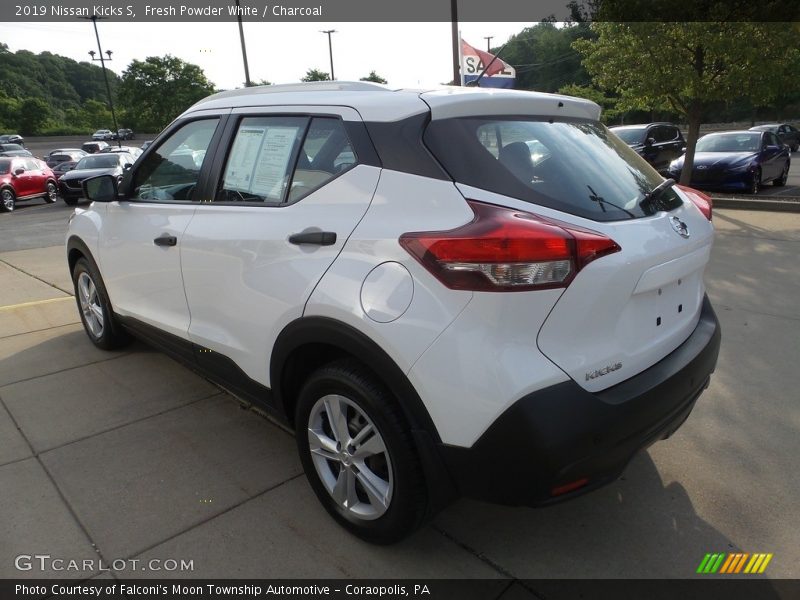 Fresh Powder White / Charcoal 2019 Nissan Kicks S