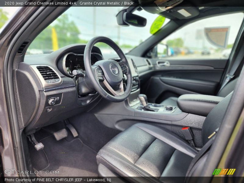 Front Seat of 2020 Grand Cherokee Limited 4x4