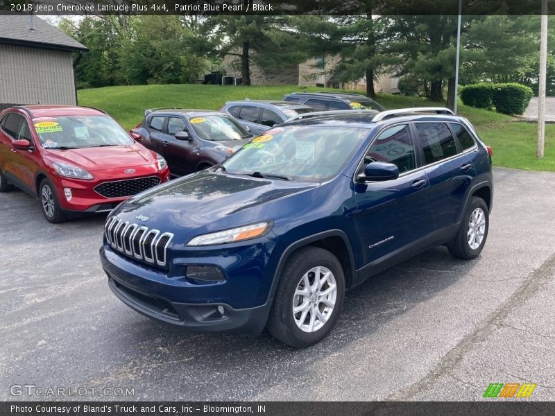 Patriot Blue Pearl / Black 2018 Jeep Cherokee Latitude Plus 4x4