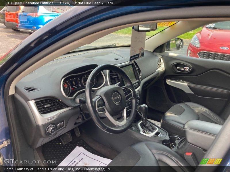 Patriot Blue Pearl / Black 2018 Jeep Cherokee Latitude Plus 4x4