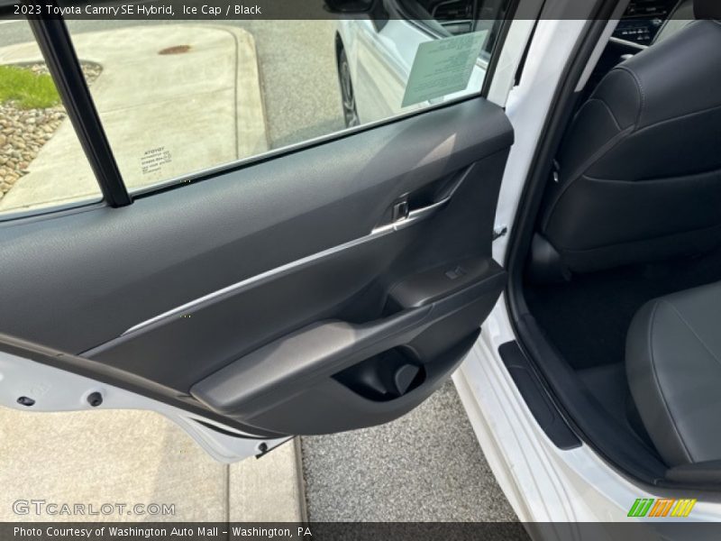 Ice Cap / Black 2023 Toyota Camry SE Hybrid