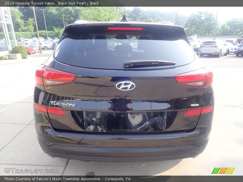 Black Noir Pearl / Black 2019 Hyundai Tucson Value