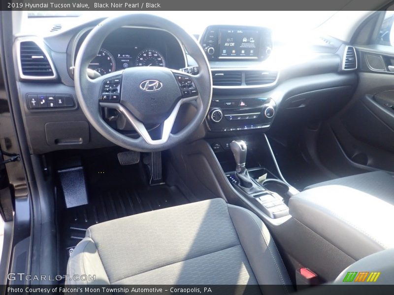 Black Noir Pearl / Black 2019 Hyundai Tucson Value
