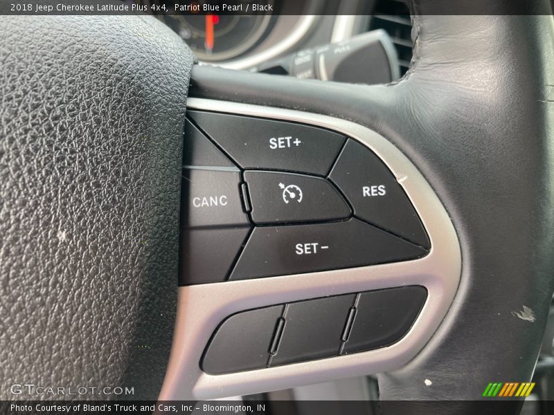 Patriot Blue Pearl / Black 2018 Jeep Cherokee Latitude Plus 4x4