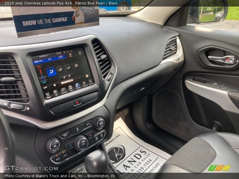 Patriot Blue Pearl / Black 2018 Jeep Cherokee Latitude Plus 4x4