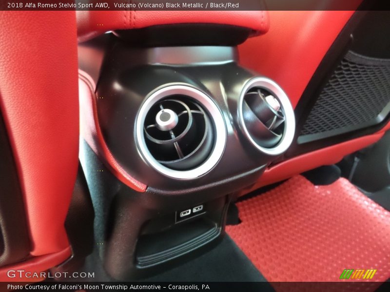Vulcano (Volcano) Black Metallic / Black/Red 2018 Alfa Romeo Stelvio Sport AWD