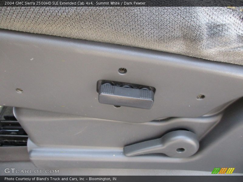 Summit White / Dark Pewter 2004 GMC Sierra 2500HD SLE Extended Cab 4x4
