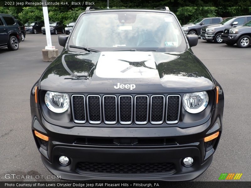 Black / Black 2023 Jeep Renegade Latitude 4x4