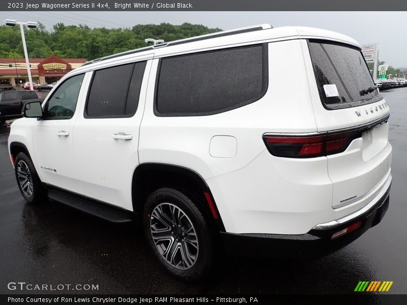 Bright White / Global Black 2023 Jeep Wagoneer Series II 4x4