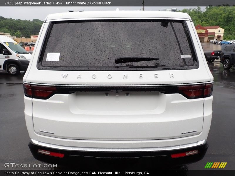 Bright White / Global Black 2023 Jeep Wagoneer Series II 4x4