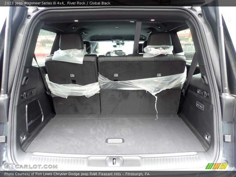  2023 Wagoneer Series III 4x4 Trunk