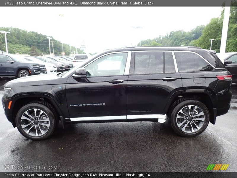  2023 Grand Cherokee Overland 4XE Diamond Black Crystal Pearl