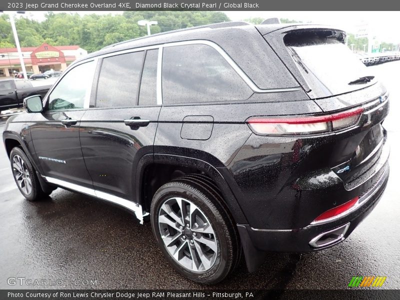 Diamond Black Crystal Pearl / Global Black 2023 Jeep Grand Cherokee Overland 4XE