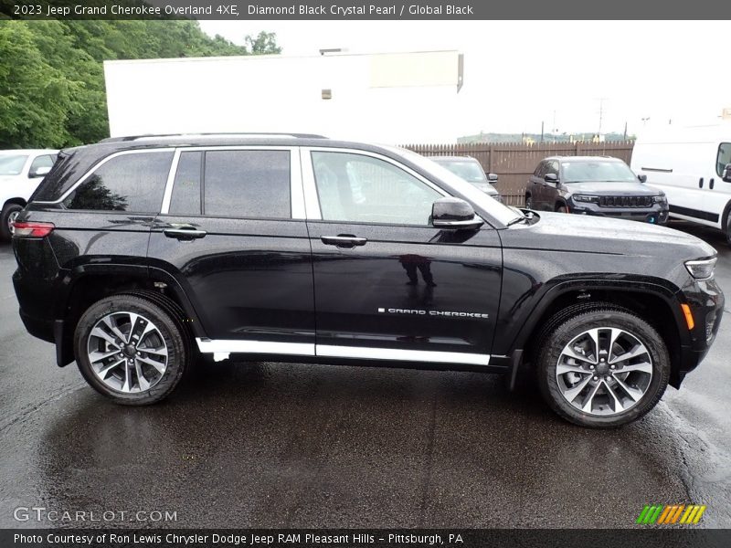  2023 Grand Cherokee Overland 4XE Diamond Black Crystal Pearl