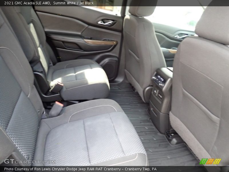 Summit White / Jet Black 2021 GMC Acadia SLE AWD