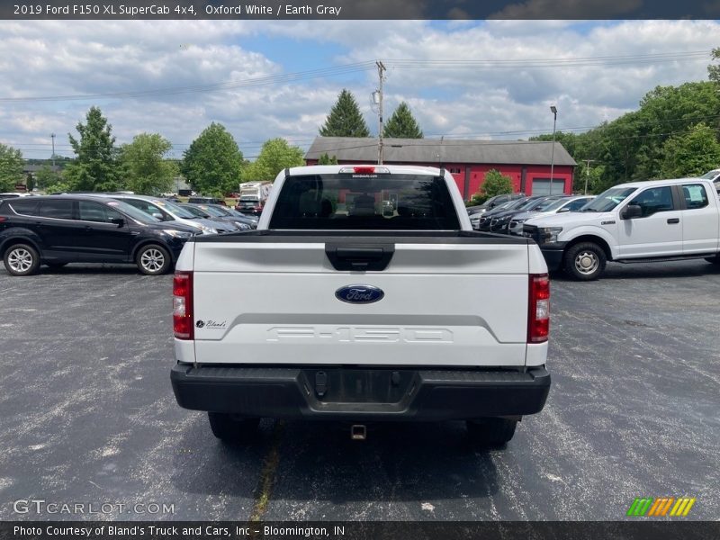 Oxford White / Earth Gray 2019 Ford F150 XL SuperCab 4x4