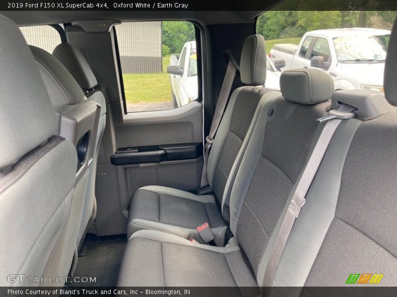 Oxford White / Earth Gray 2019 Ford F150 XL SuperCab 4x4