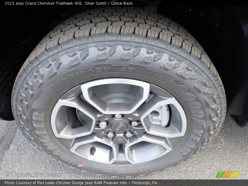  2023 Grand Cherokee Trailhawk 4XE Wheel