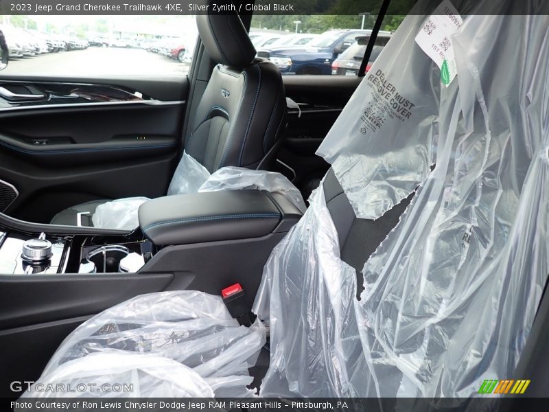 Silver Zynith / Global Black 2023 Jeep Grand Cherokee Trailhawk 4XE