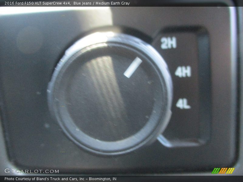 Blue Jeans / Medium Earth Gray 2016 Ford F150 XLT SuperCrew 4x4
