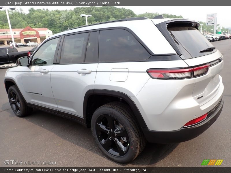 Silver Zynith / Global Black 2023 Jeep Grand Cherokee Altitude 4x4