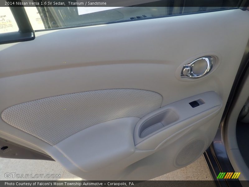 Titanium / Sandstone 2014 Nissan Versa 1.6 SV Sedan