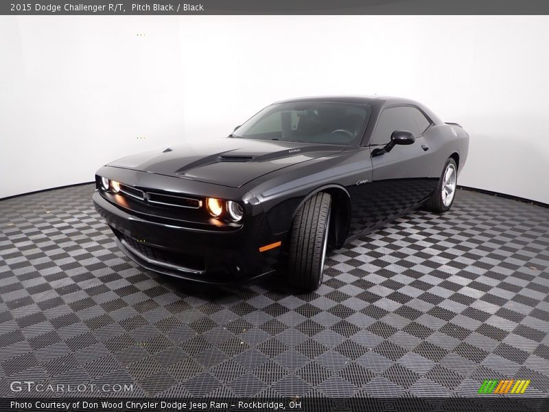 Pitch Black / Black 2015 Dodge Challenger R/T
