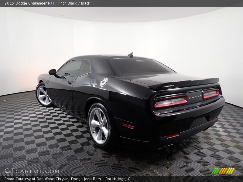 Pitch Black / Black 2015 Dodge Challenger R/T