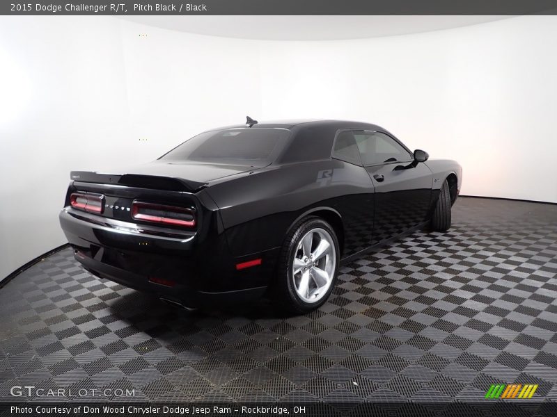 Pitch Black / Black 2015 Dodge Challenger R/T
