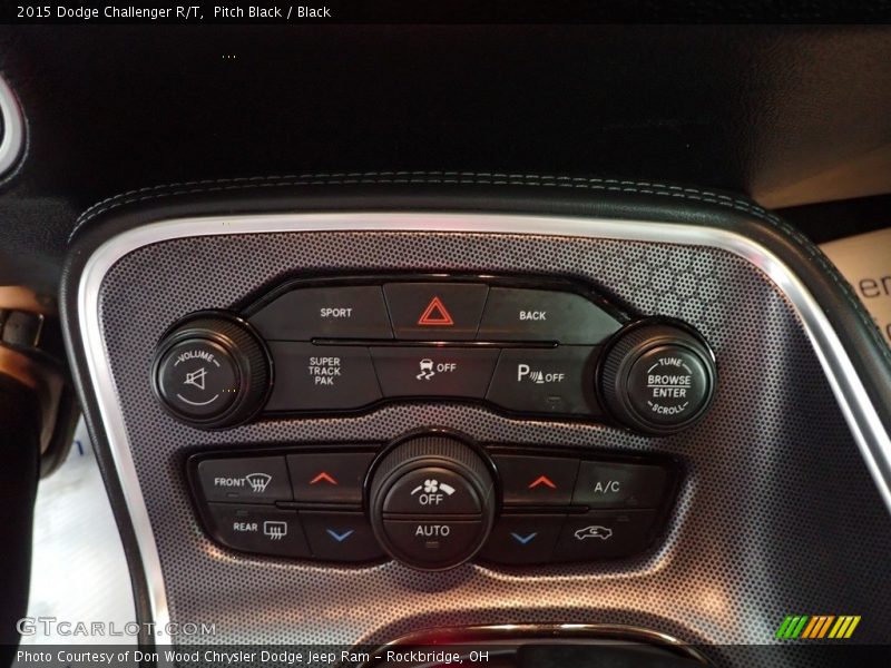 Pitch Black / Black 2015 Dodge Challenger R/T