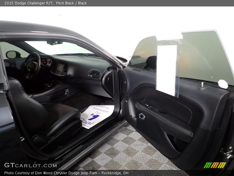 Pitch Black / Black 2015 Dodge Challenger R/T